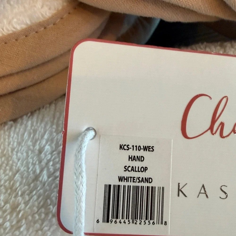 Kassatex Chairish Scallop Edge Bath Towel Collection Color White Tan Sand NWT